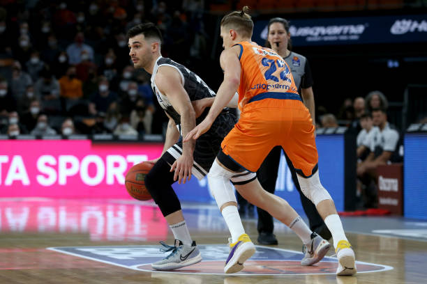 的青少年来 的青少年来